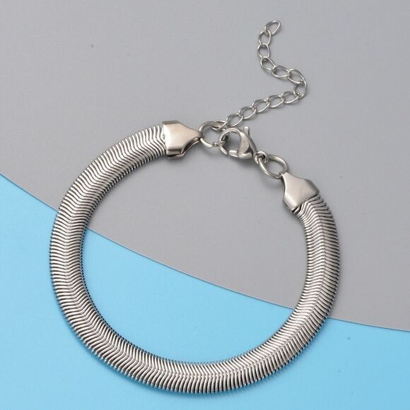 Flat Snake Bracelet in Stainless Steel (7.50-9.50In) - Picture 1 of 3